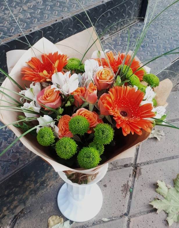 Букет цветов из: Герберы, Хризантемы, Альстромерии и Розы в Борки
