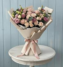 Букет цветов из:  Розы и Лизиантусы в Борки