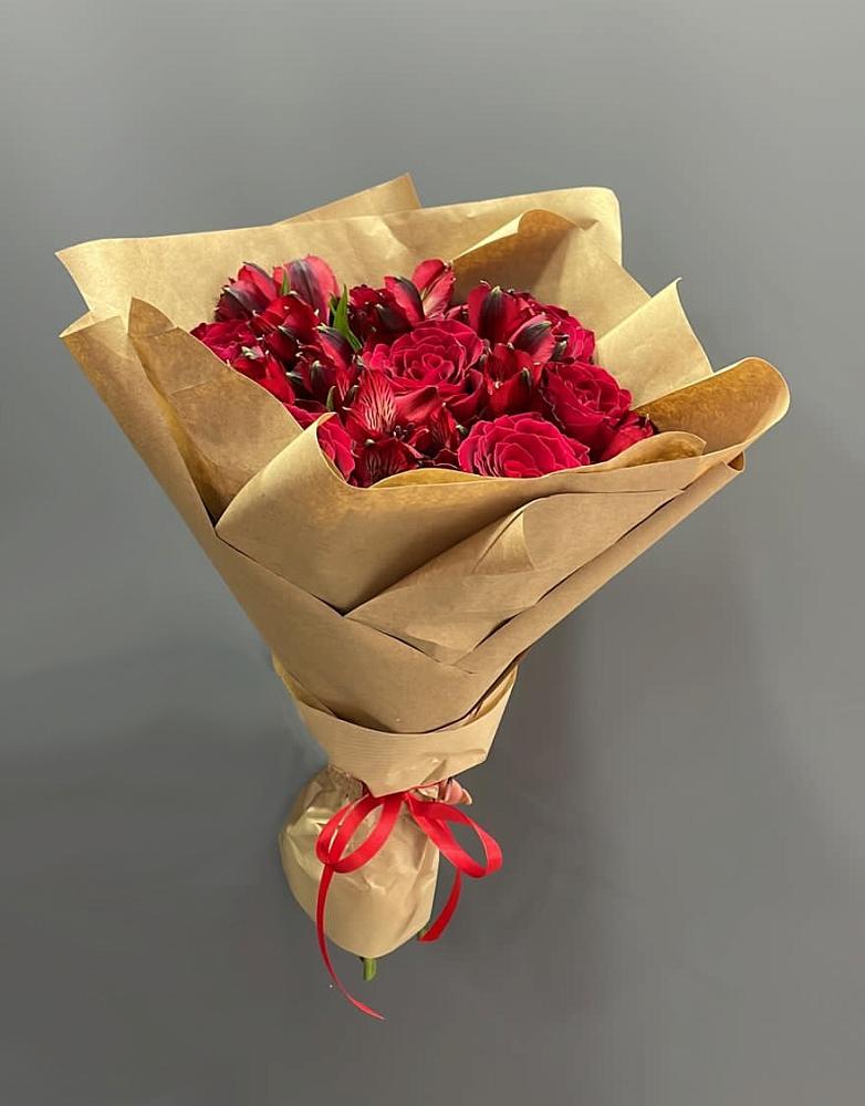 Букет цветов из: Альстромерии и Розы в Борки