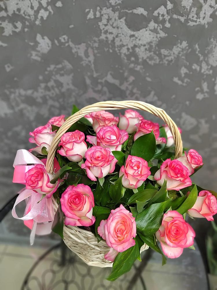 Цветочная композиция из Розы в корзине в Борки