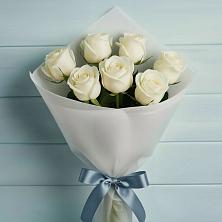 Букет 7 Белых роз Эдлесс Лав в Борки