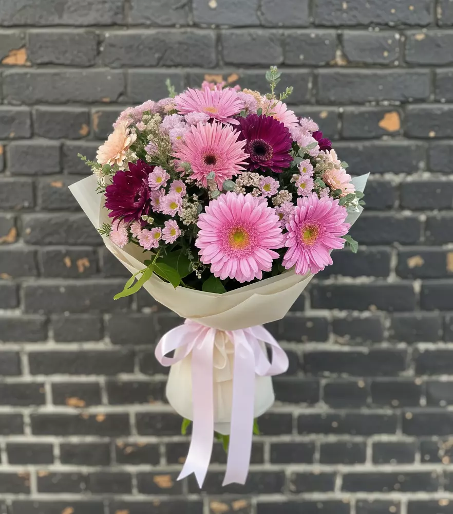 Букет цветов из: Герберы и Хризантемы в Борки