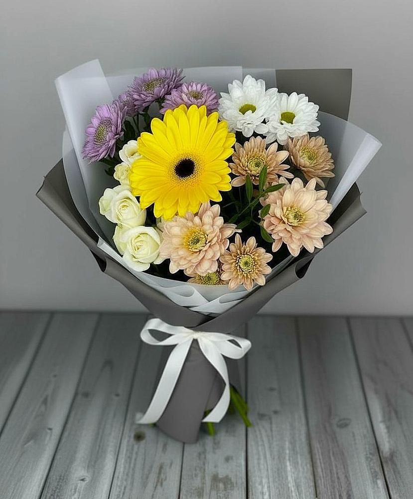 Букет цветов из: Розы, Герберы и Хризантемы в Борки