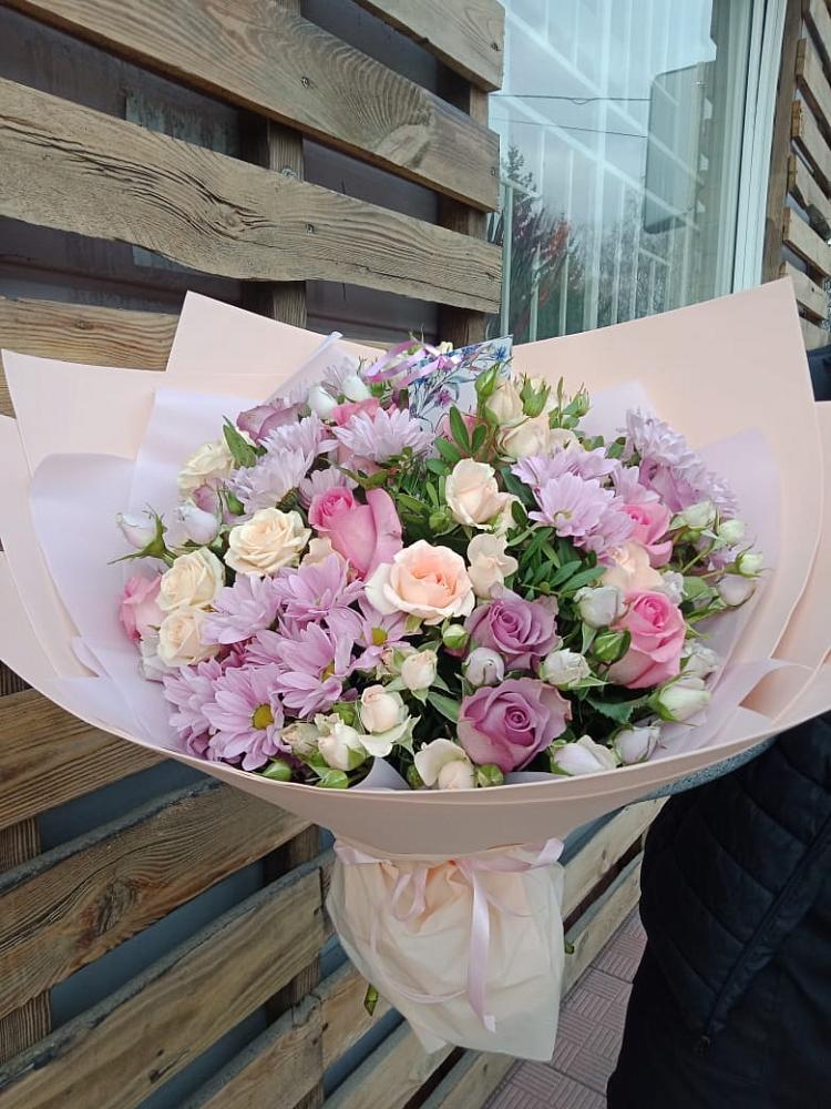 Букет цветов из: Розы и Хризантемы в Борки