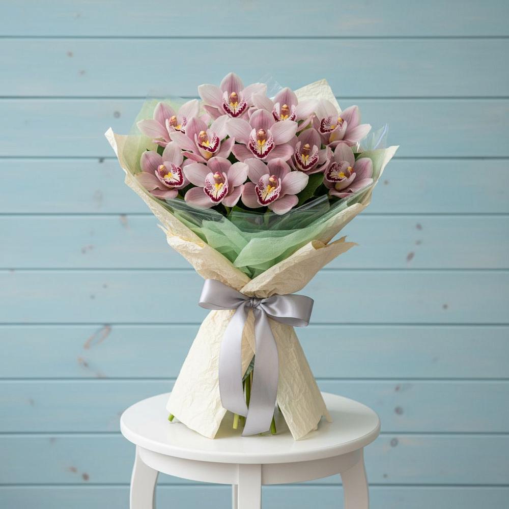 Букет цветов из: Орхидеи и Розы в Борки