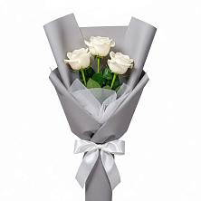 Букет 3 белые розы в Борки