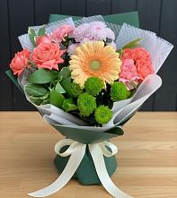 Букет цветов из:  Гвоздики, Розы, Герберы и Хризантемы #REPLACE_PRED# Борки