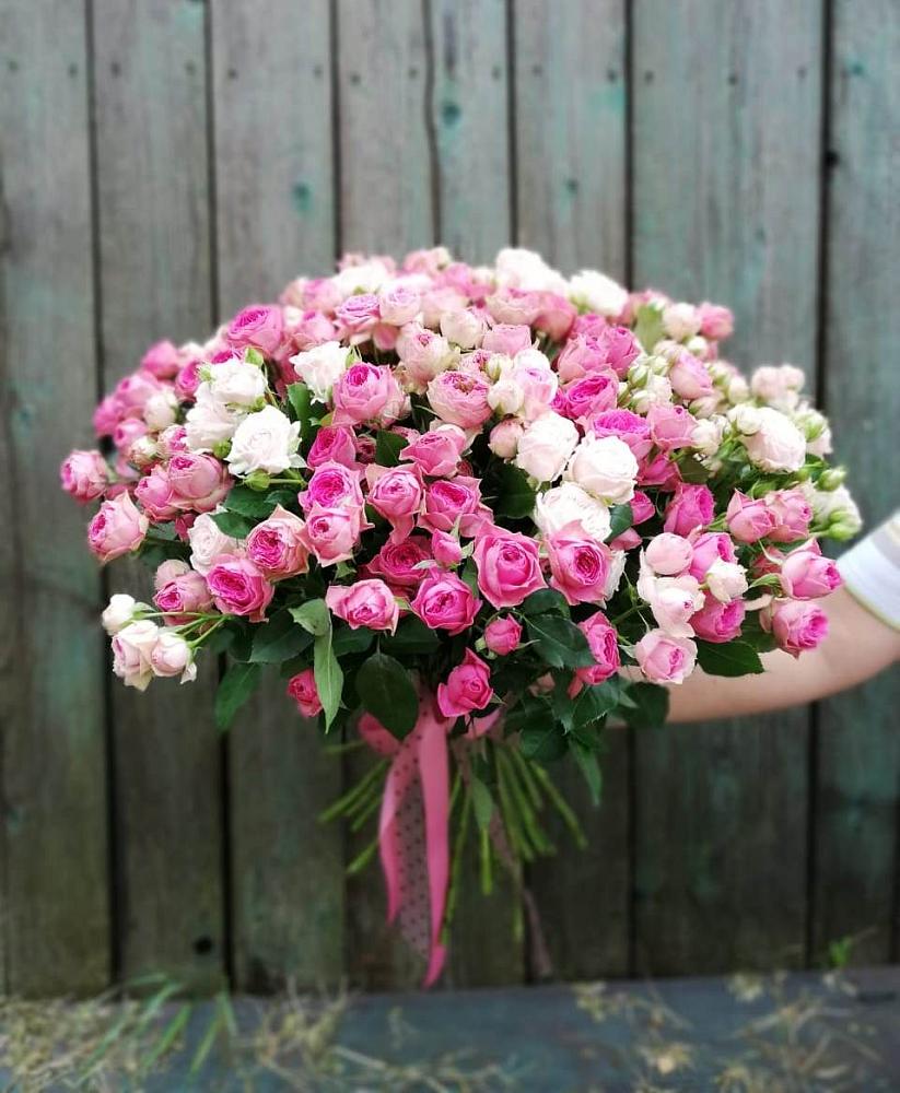 Букет Розовые кустовые розы Натали и Лав Лидия в Борки