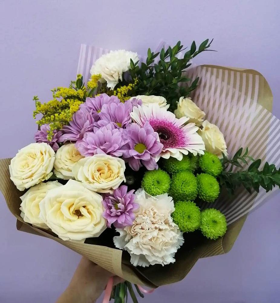 Букет цветов из: Хризантемы, Розы, Гвоздики и Герберы в Борки