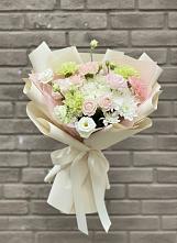 Букет цветов из:  Гвоздики, Розы, Лизиантусы и Хризантемы #REPLACE_PRED# Борки