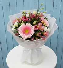 Букет цветов из:  Герберы, Альстромерии и Лизиантусы в Борки