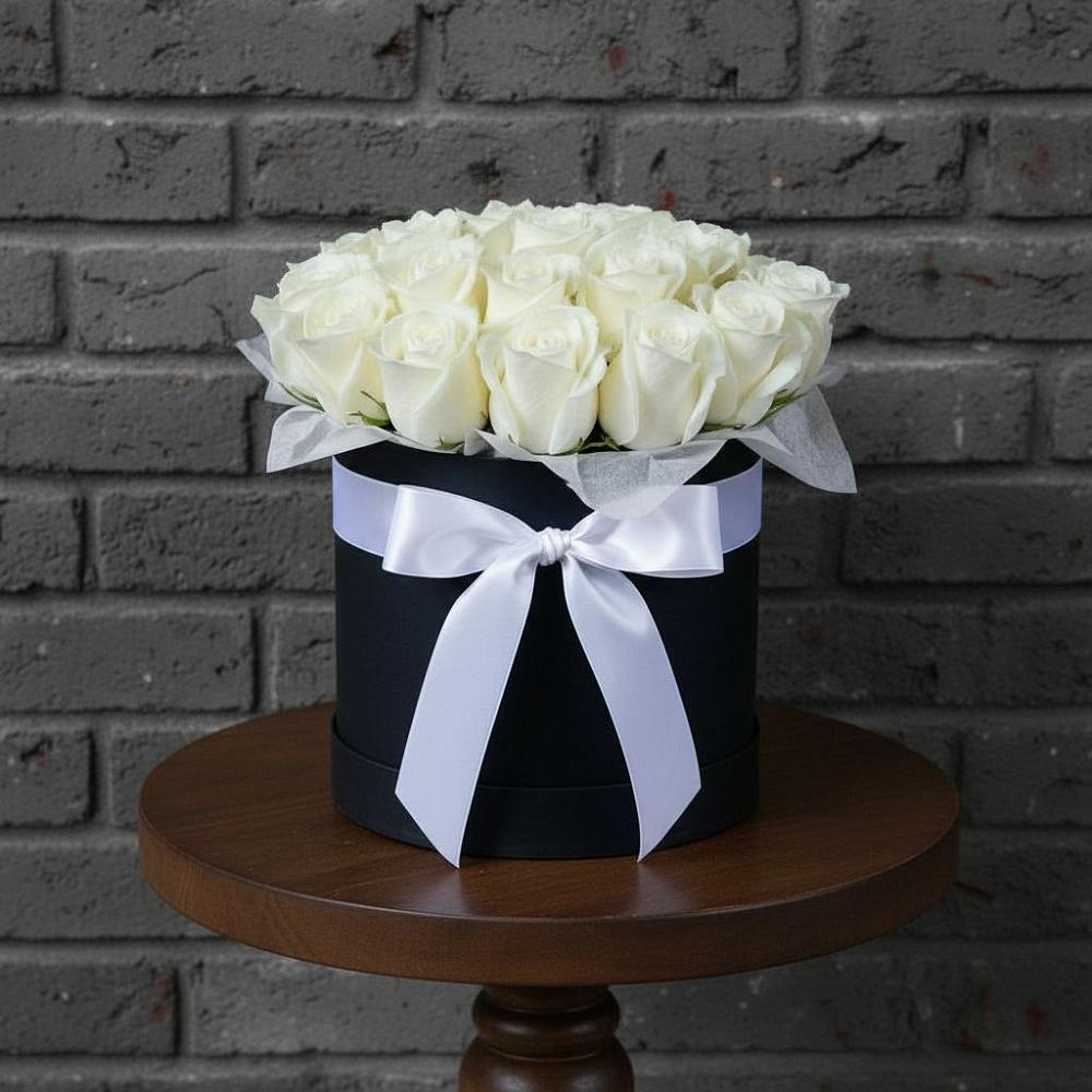 Цветочная композиция из Розы в шляпной коробке в Борки