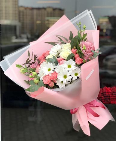 Букет цветов из: Розы, Лизиантусы и Хризантемы в Борки