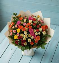 Букет Микс из разноцветных кустовых роз в Борки