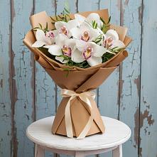 Букет цветов из:  Орхидеи и Розы в Борки